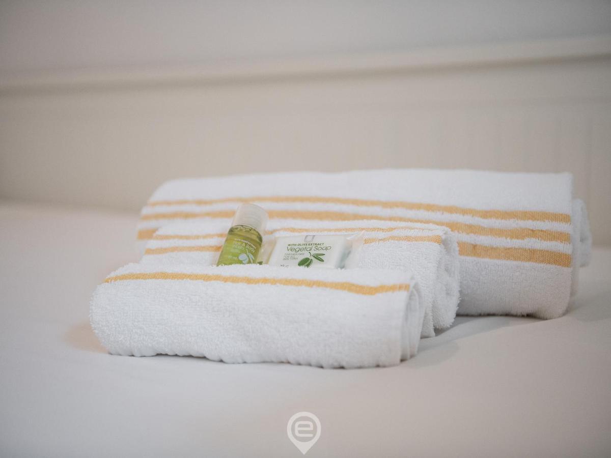 White Gold Apartment Cagliari Bagian luar foto