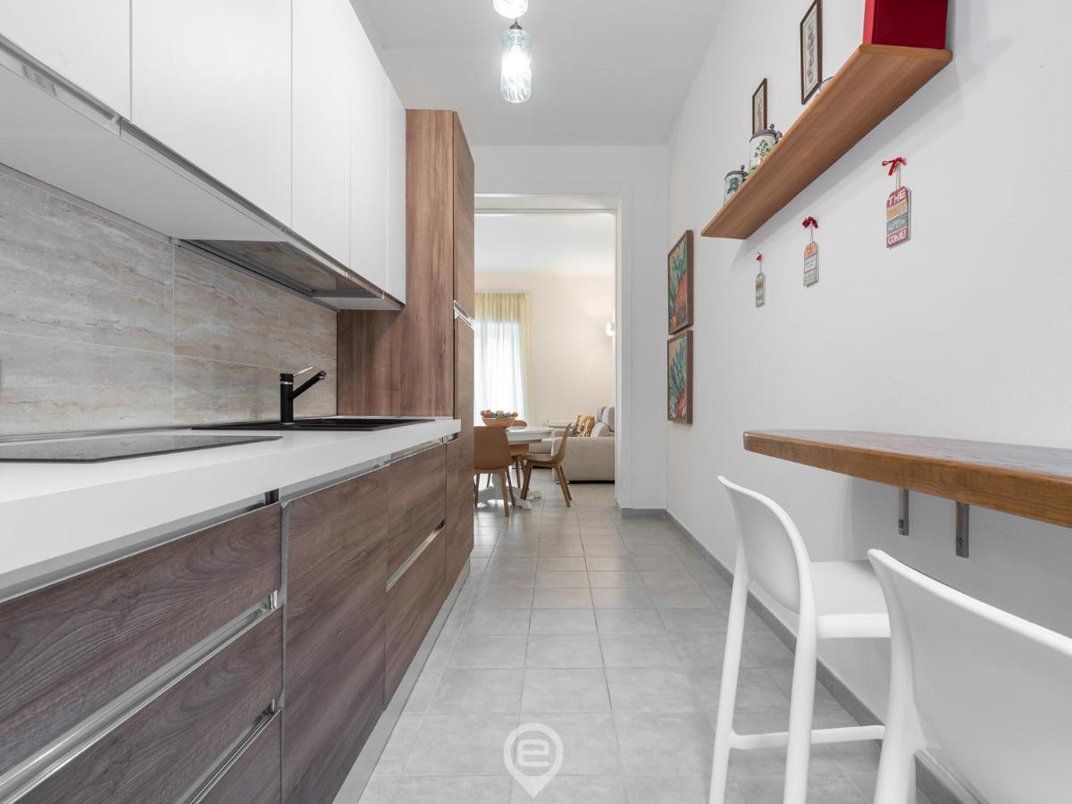 White Gold Apartment Cagliari Bagian luar foto